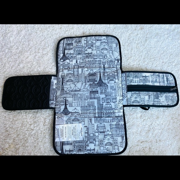 Diaper Clutch - Black - Picture 3 of 8